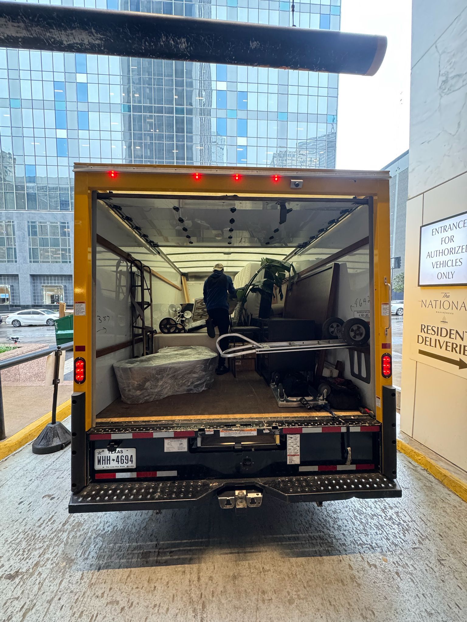 Truck & M0ver/s_ Same Day