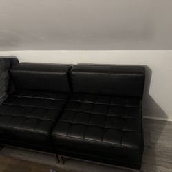 Sectional Couches 