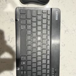 Keyboard Mouse And Headphone