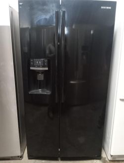 Samsung Side-by-Side Black Refrigerator Fridge
