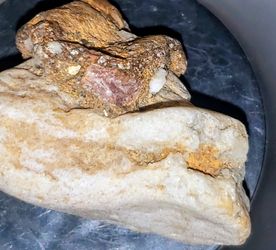 Geophite Quartz Multilayer- Multicolor Native Gold Deposit Areas. Northeastern Pennsylvania Find