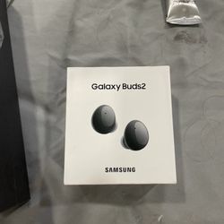 Samsung Buds2 & Bose Noise Cancellation Headphones 
