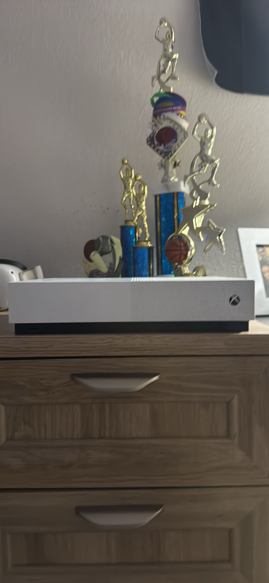 Xbox One S (Digital Version)