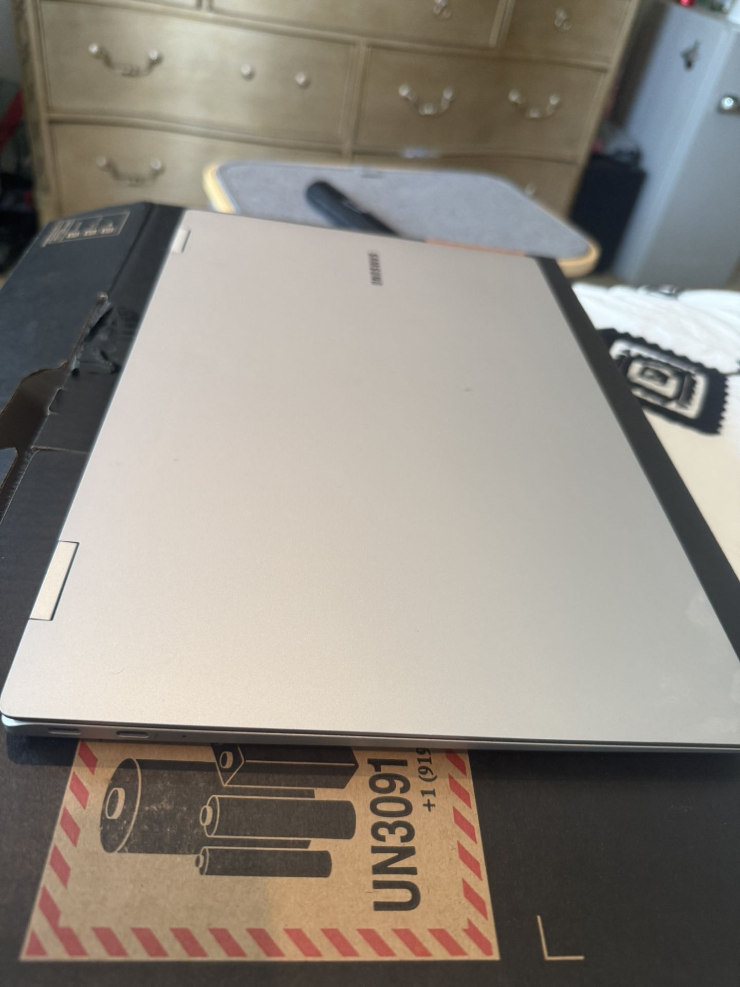 Laptop Samsung Galaxy Book Pro 16 Inch - New Like