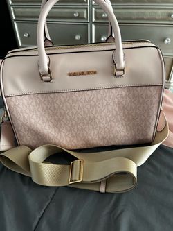 Michael Kors hand bag