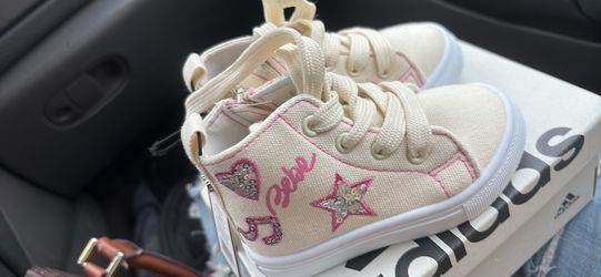 Little girls shoes