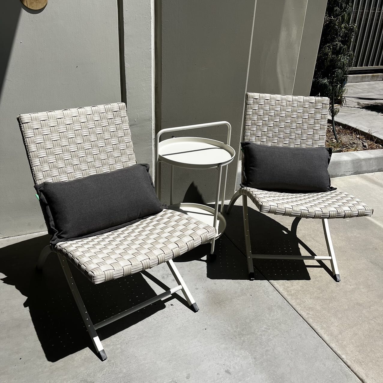 Patio Furniture Chairs With Table NEW