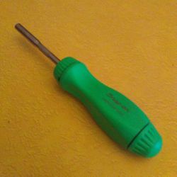 Snap-on Ratcheting Screwdriver