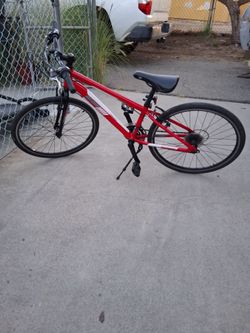 Performance Dash Hybrid Bike 24 In Bike