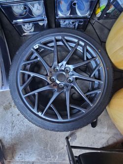 19 inch toyota rim dark grey