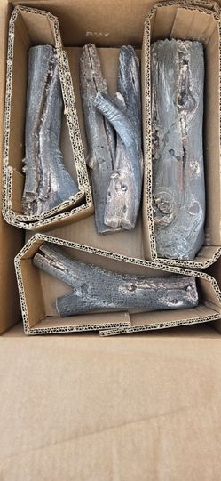 Gas logs