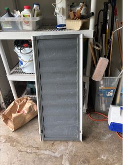 Adjustable pet ramp