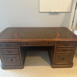 Executive Office set (5 Pieces)