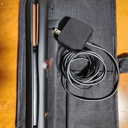 ion
Luxe Cordless Flat Iron