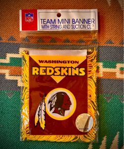 (#222) Vintage Washington Redskins NFL Mini Team Banner