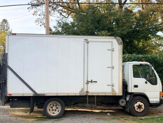 2005 Isuzu NQR