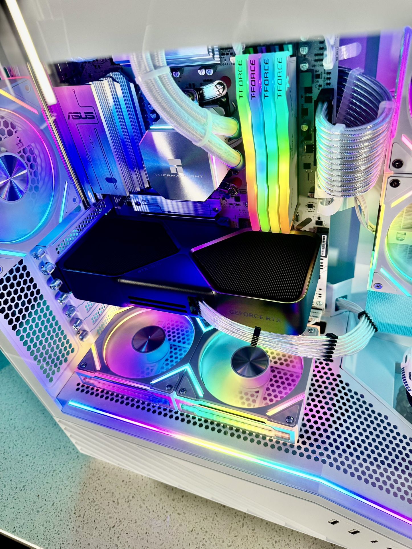 AMD Ryzen 9600X - RTX 5070 FE (12GB) - 32GB DDR5 - 1TB - Gaming / Editing PC