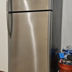 [PENDING] Frigidaire Stainless Steel Refrigerator