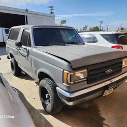 87 Ford Bronco Eddie Bauer Edition