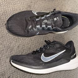 Women Shoes Nike Size 9