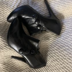 Guess By Marciano Black Booties 6.5