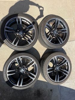 OEM 19" BMW M4 M3 Forged Wheels - Style 437M Staggered Set