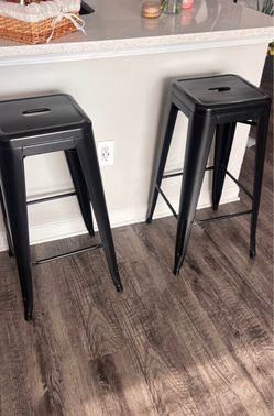 Metal bar stools