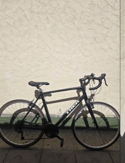 Trek FX series 7.3 road bike