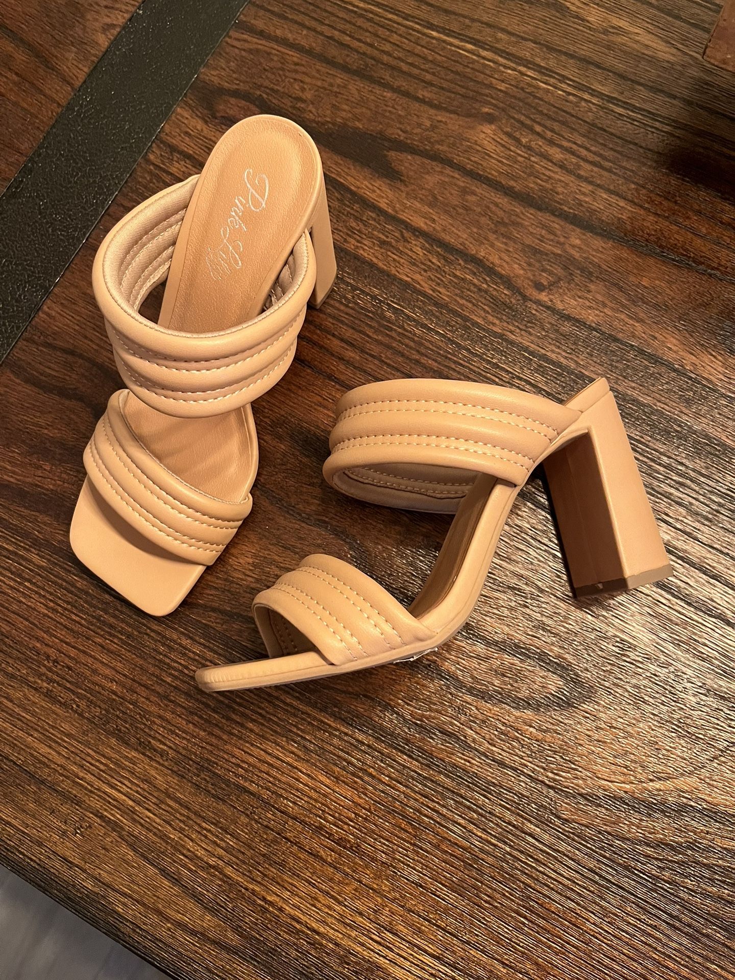 Women’s Nude Chunky Heel 6.5