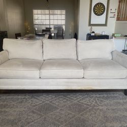 Modern Cream Couch – Good Condition