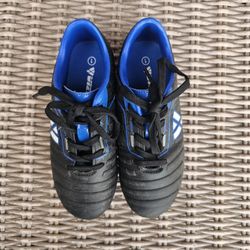 Soccer Cleats Kids SIZE 1