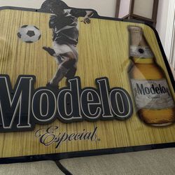 Modelo Beer Sign