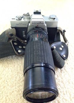 Minolta SRT-202 with Sigma 250mm zoom lens