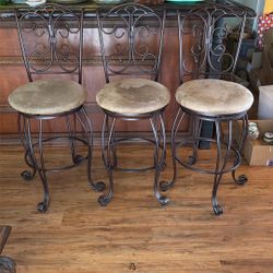 3 Bar Stools