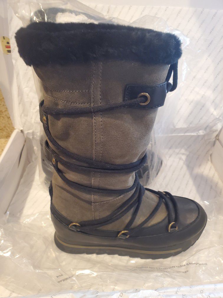Size 7- ALDO NORTHGATE  - Snow Boots New