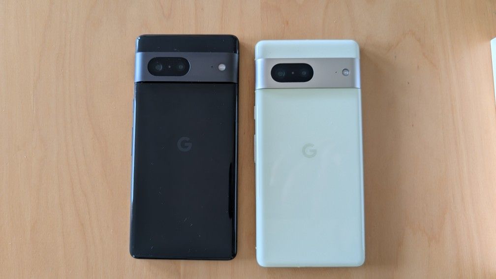 Two Unlocked Pixel 7 128 GB