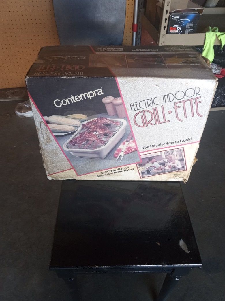 Contemporary Electric Indoor Grill