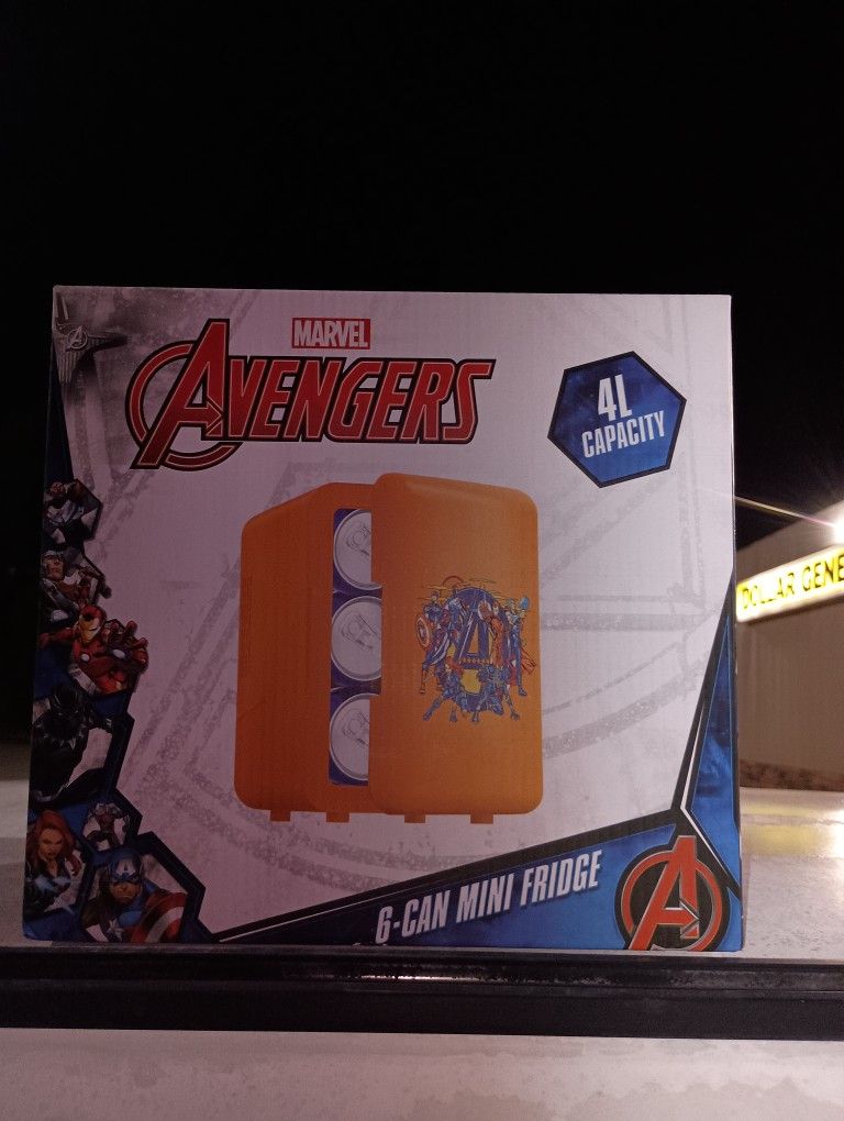 6 Cans Mini Refrigerator