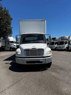2018 Freightliner M2 106