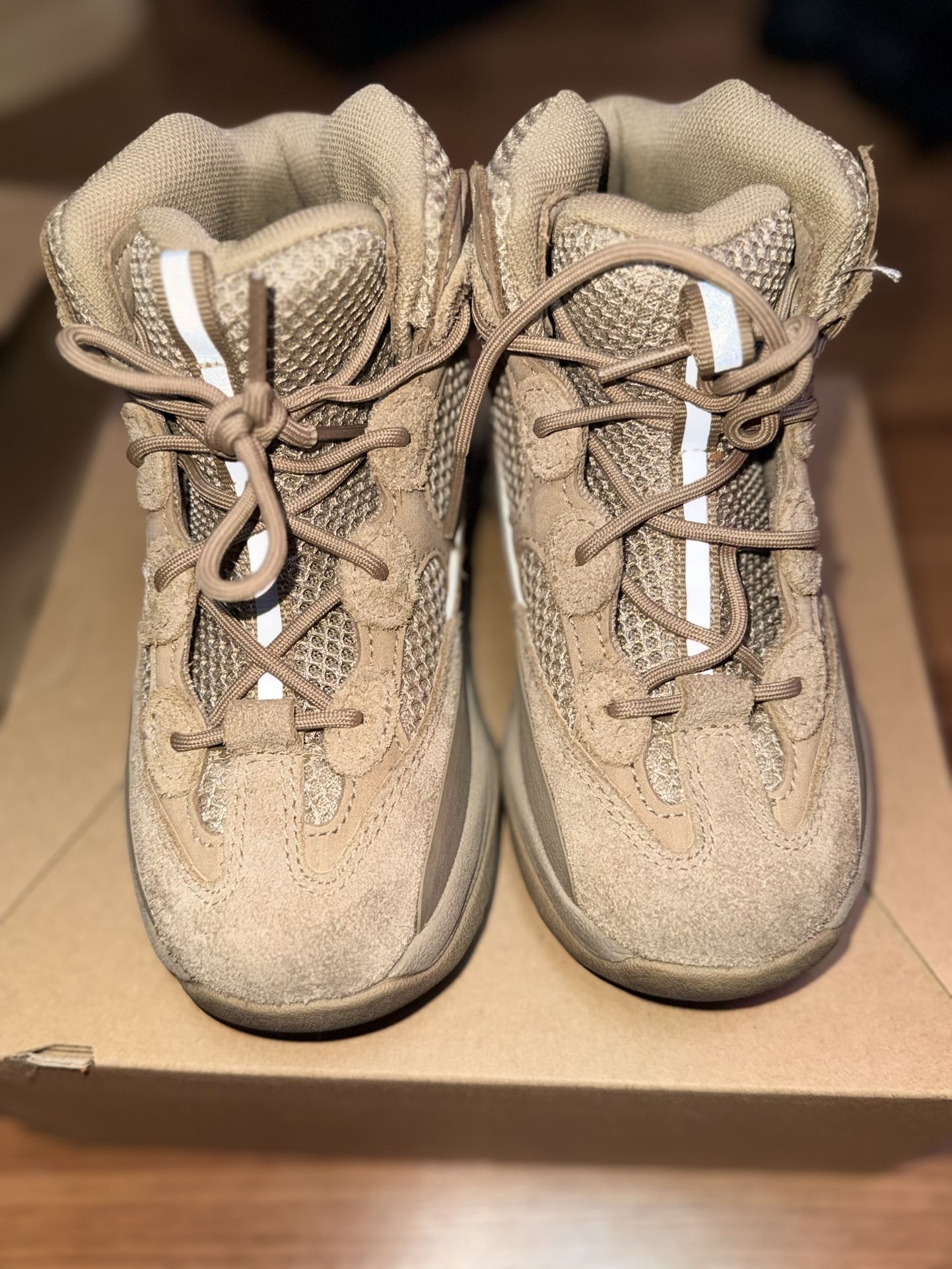 Yeezy Dessert Boots Kids Size 11k