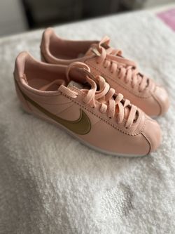 NEW Nike Cortez