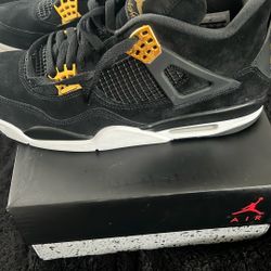 Jordan 4 Royalty