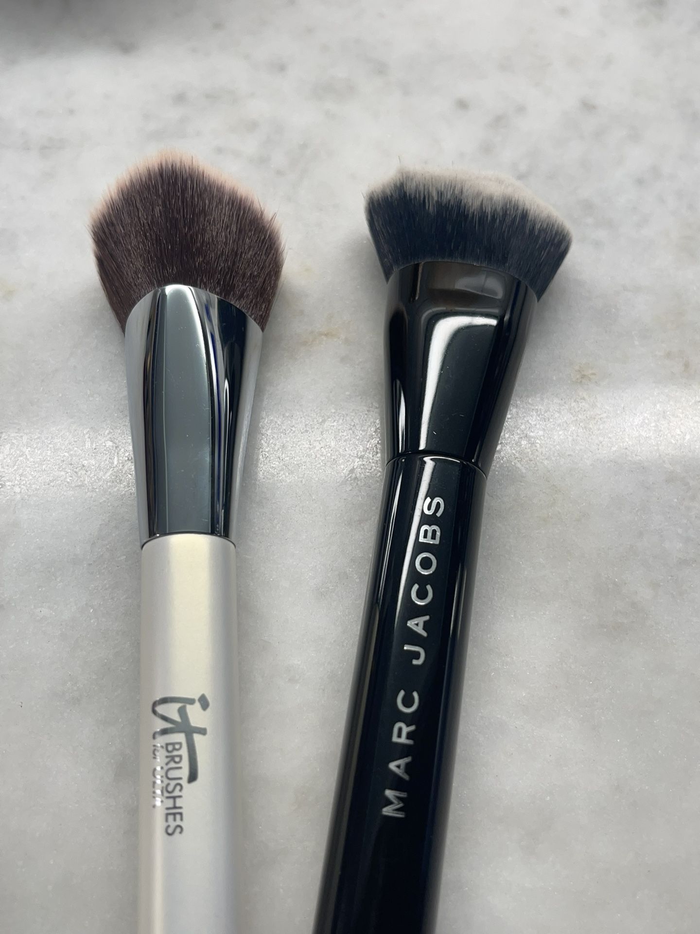 Marc Jacobs foundation face 2 Brush and It cosmetics brush