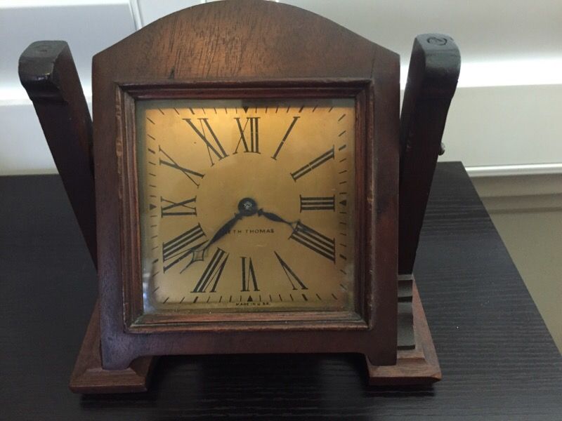 Antique desk clock -swivel