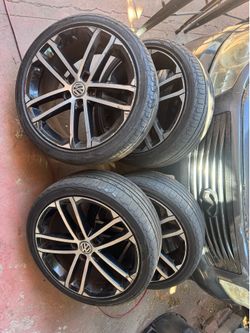 Stock wheels off of 2017 Volkswagen gti