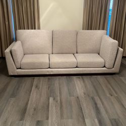 Article Sofa