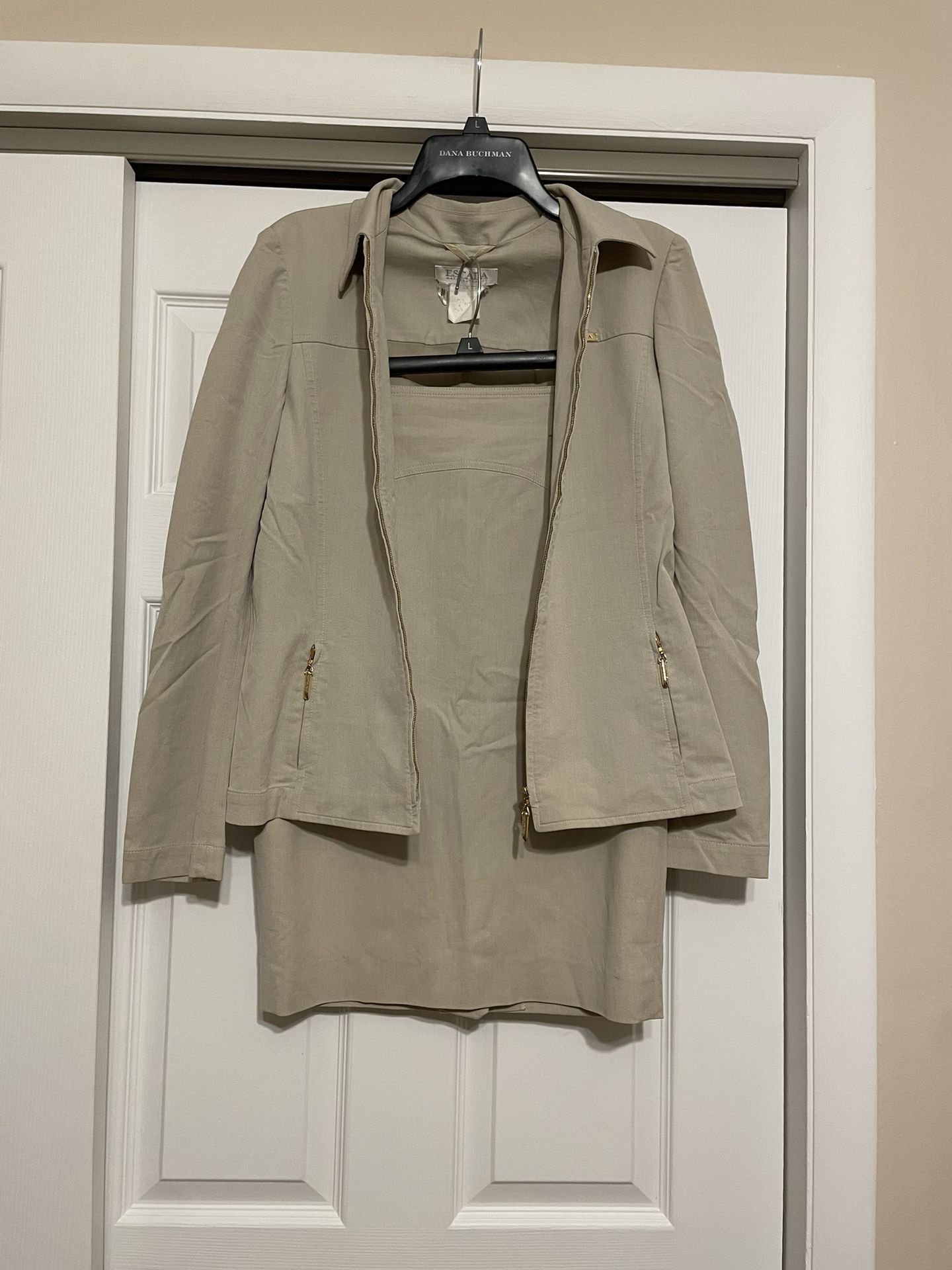 Escada Margaretha Ley Beige Jacket & Skirt Set - Size 6