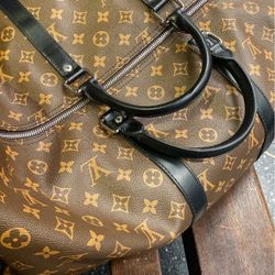Aunthentic Louis Vuitton Mens Duffle Bag