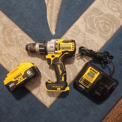 Hamer Drill 20v XR Battery And Charger.