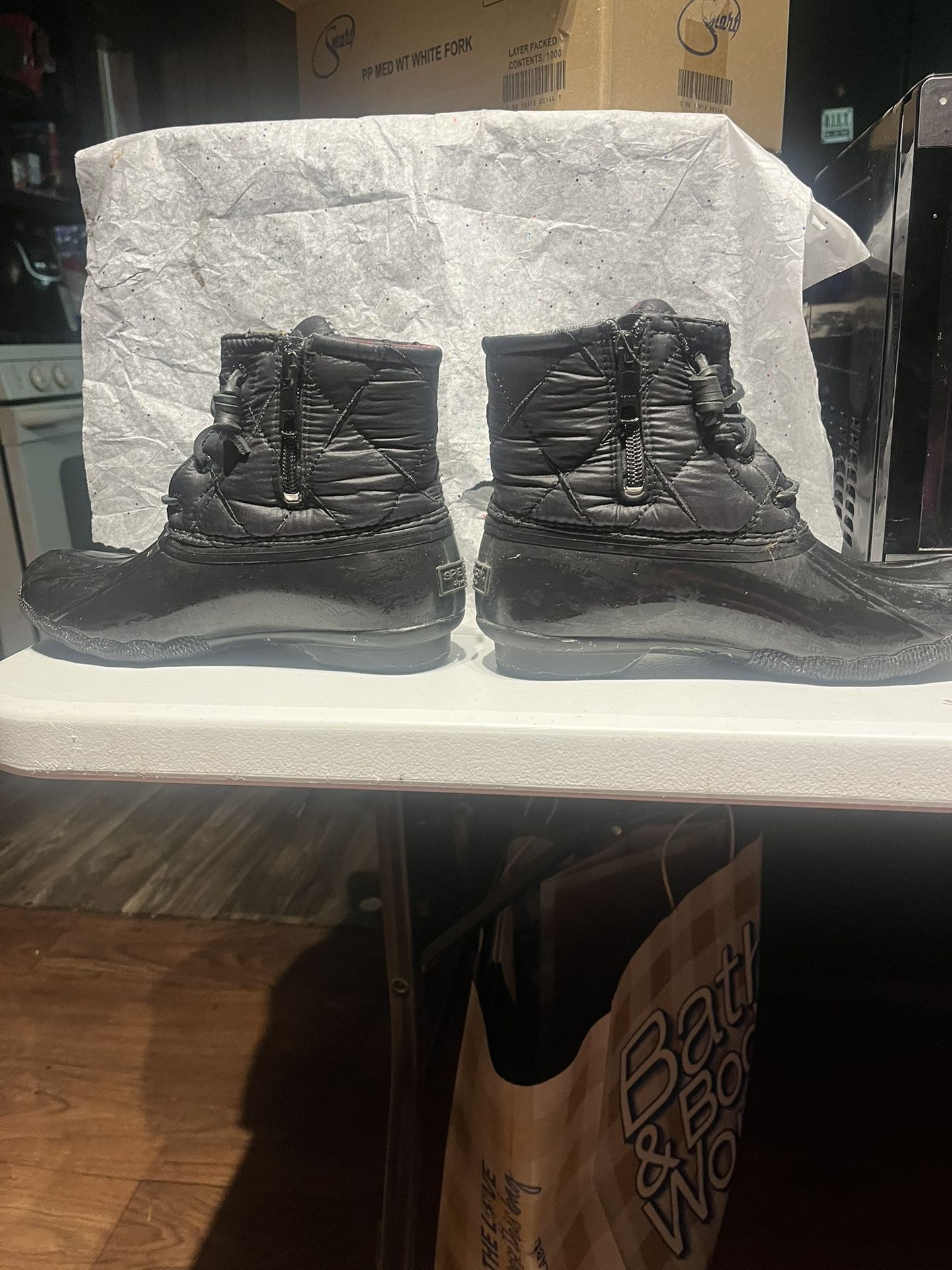BOOTS